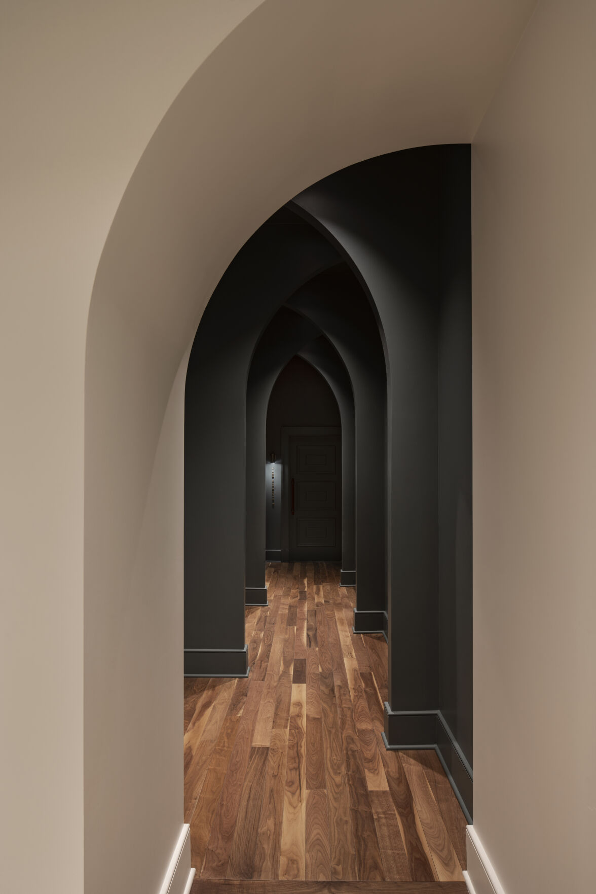 02_Hallway Entry to Cigar Club.jpg